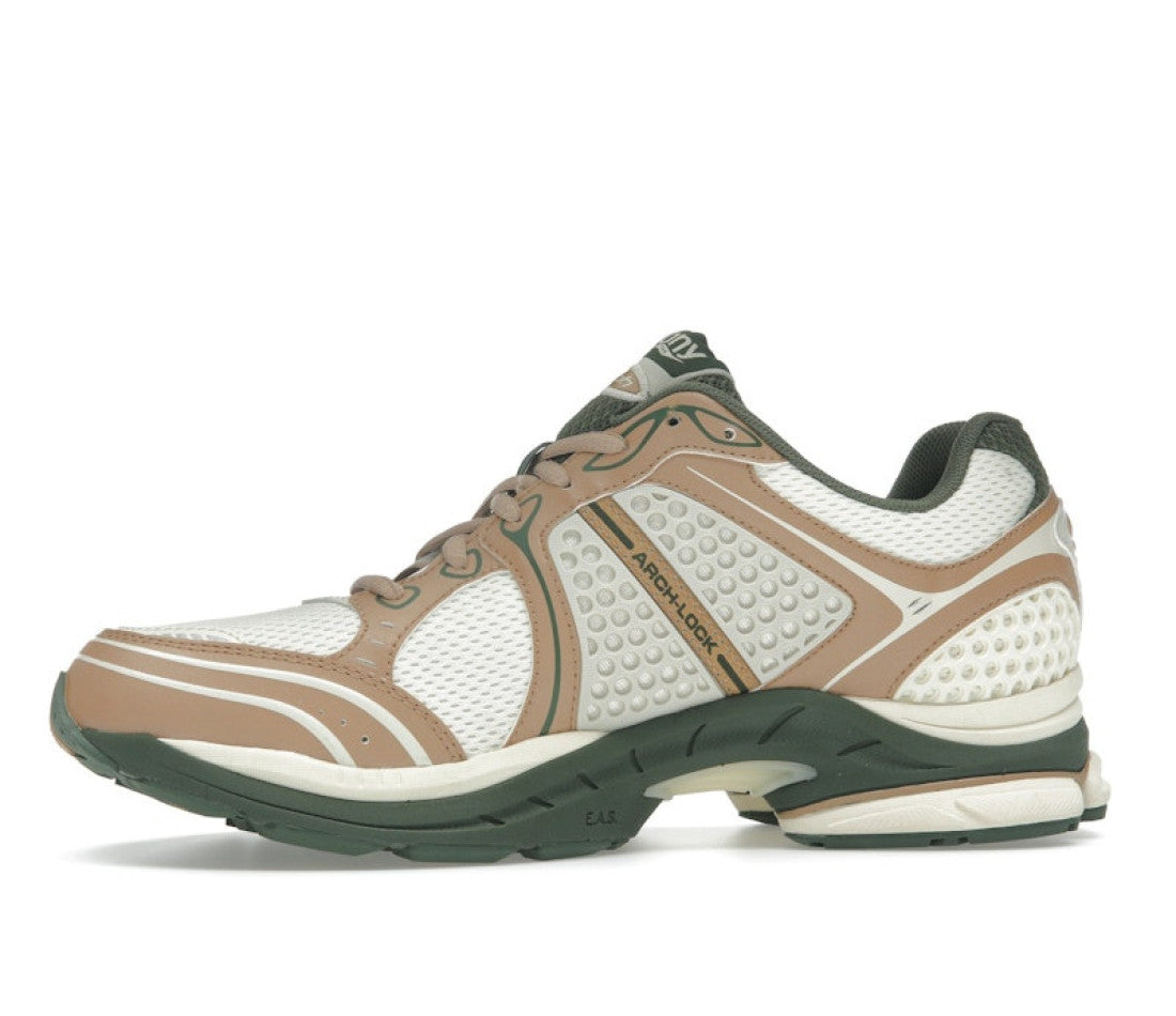Saucony x Seanella Abraham ProGrid Triumph 4 "Cream Doe"